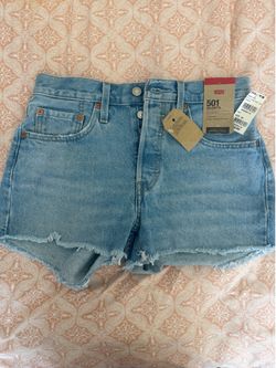 Levis 501 shorts size 26