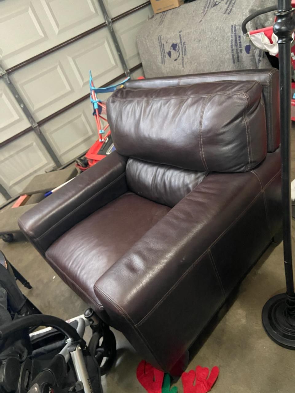 Italian Leather Chair, Country Style Table/Chairs and Futon!