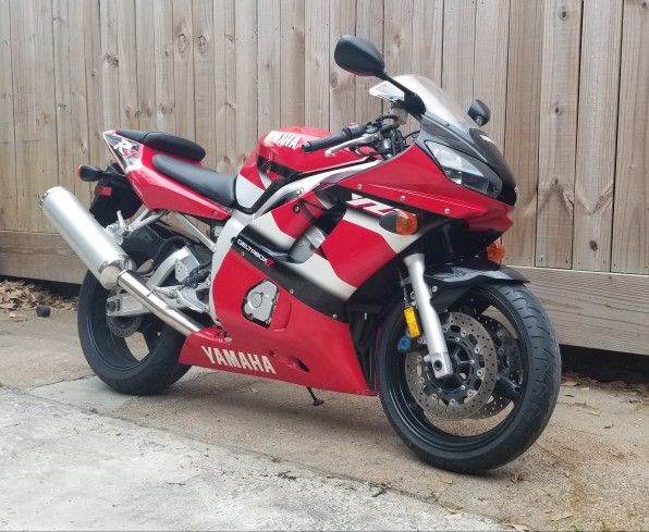 2001 Yamaha R6