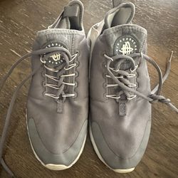 Women’s Nike Huarache