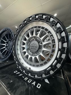 17” lock off-road mojave machine face black lip 6x139 +25