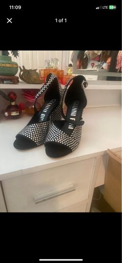 Size 7 Gianni Bini shoes