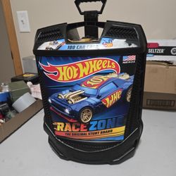 Hotwheels Pull Carrier Full Of Assorted Cars