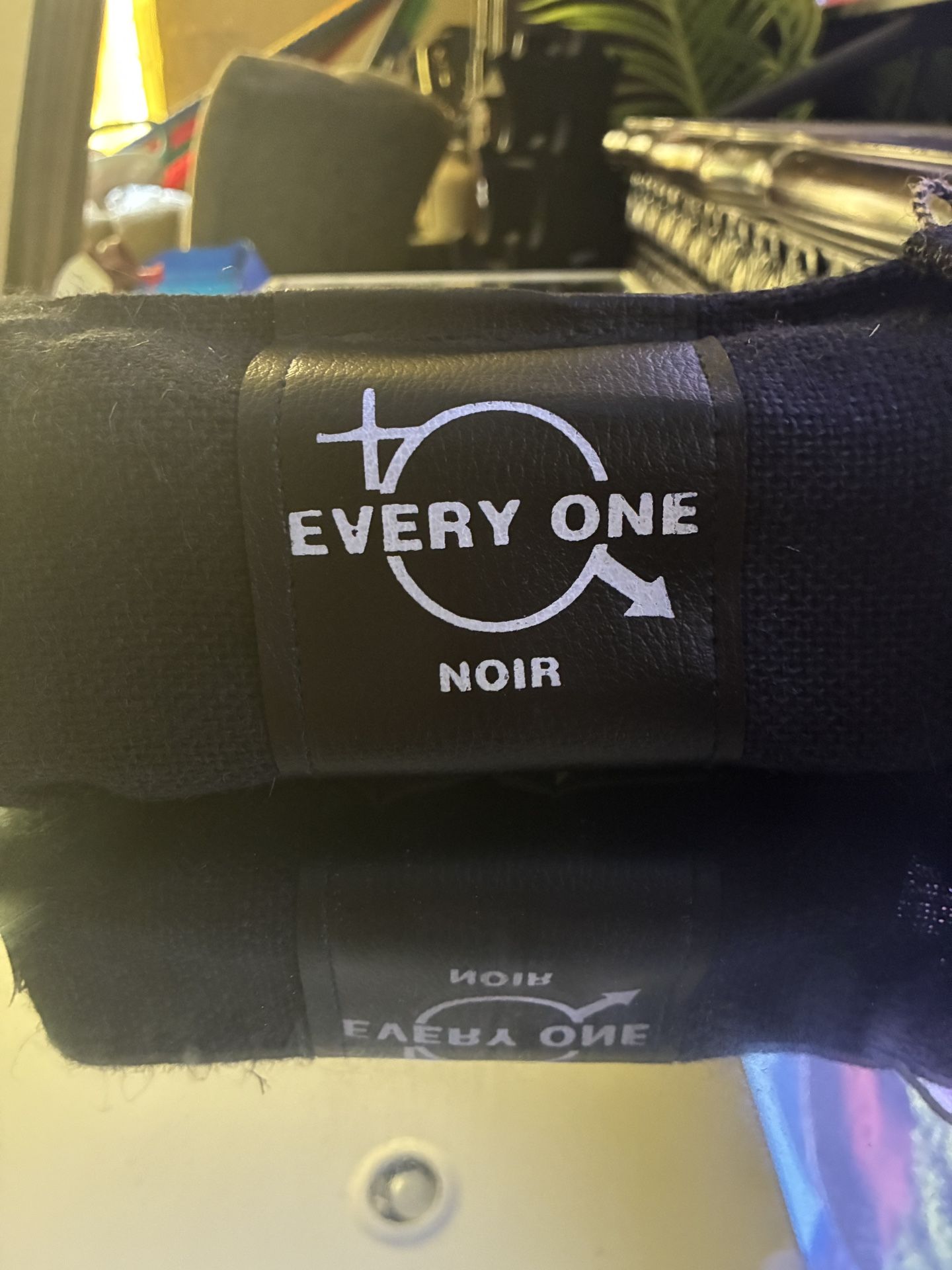 Every One Noir
