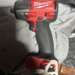 M18 FUEL Gen-2 18V Lithium-Ion Brushless Cordless Mid Torque 1/2 in. Impact Wrench w/Friction Ring (Tool-Only) 