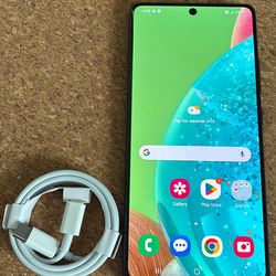 Samsung A71 5G. Like New & Unlocked!