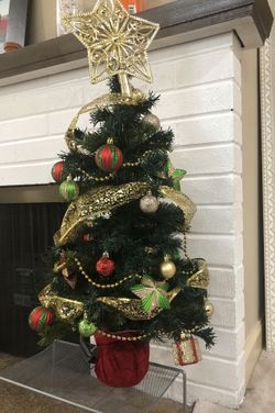 Fully Decorated Christmas Tree 
