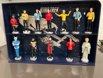 Star Wars figurines and display shelf