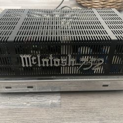 McIntosh 752 Vintage Amplifier Works Great 