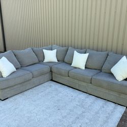 Grey Sectional Couch 