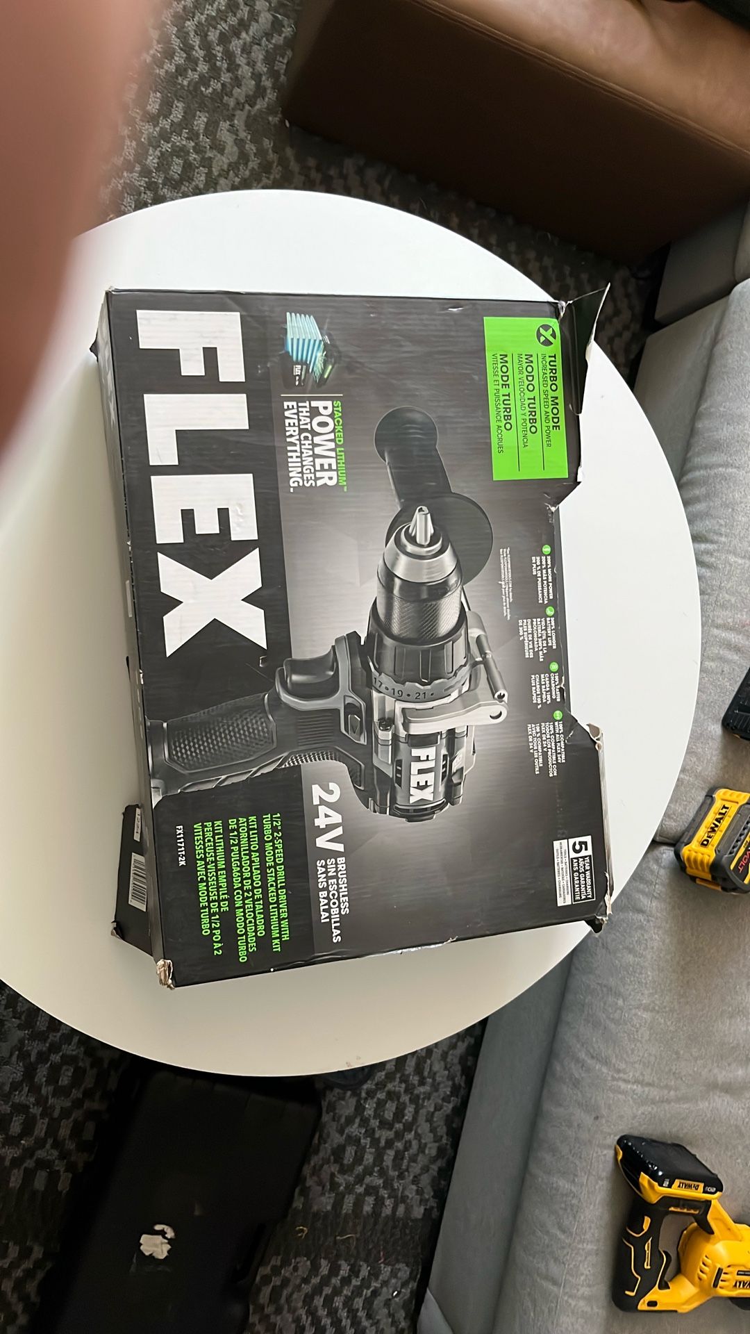 FLEX 24V Brushless Cordless 1/2-Inch 1,400 In-Lbs Torque 2-Speed Drill Driver Turbo Mode Kit