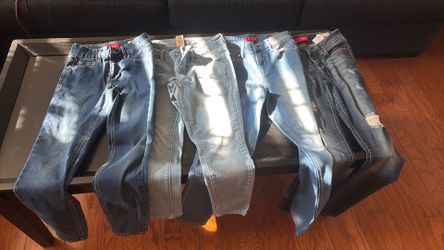 4 Guess jeans size 28