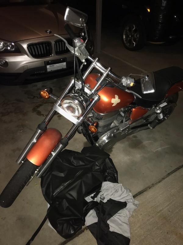 Suzuki Boulevard S40