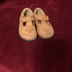 Genuine Kids By Osh Kosh Toddler Shoes Size3