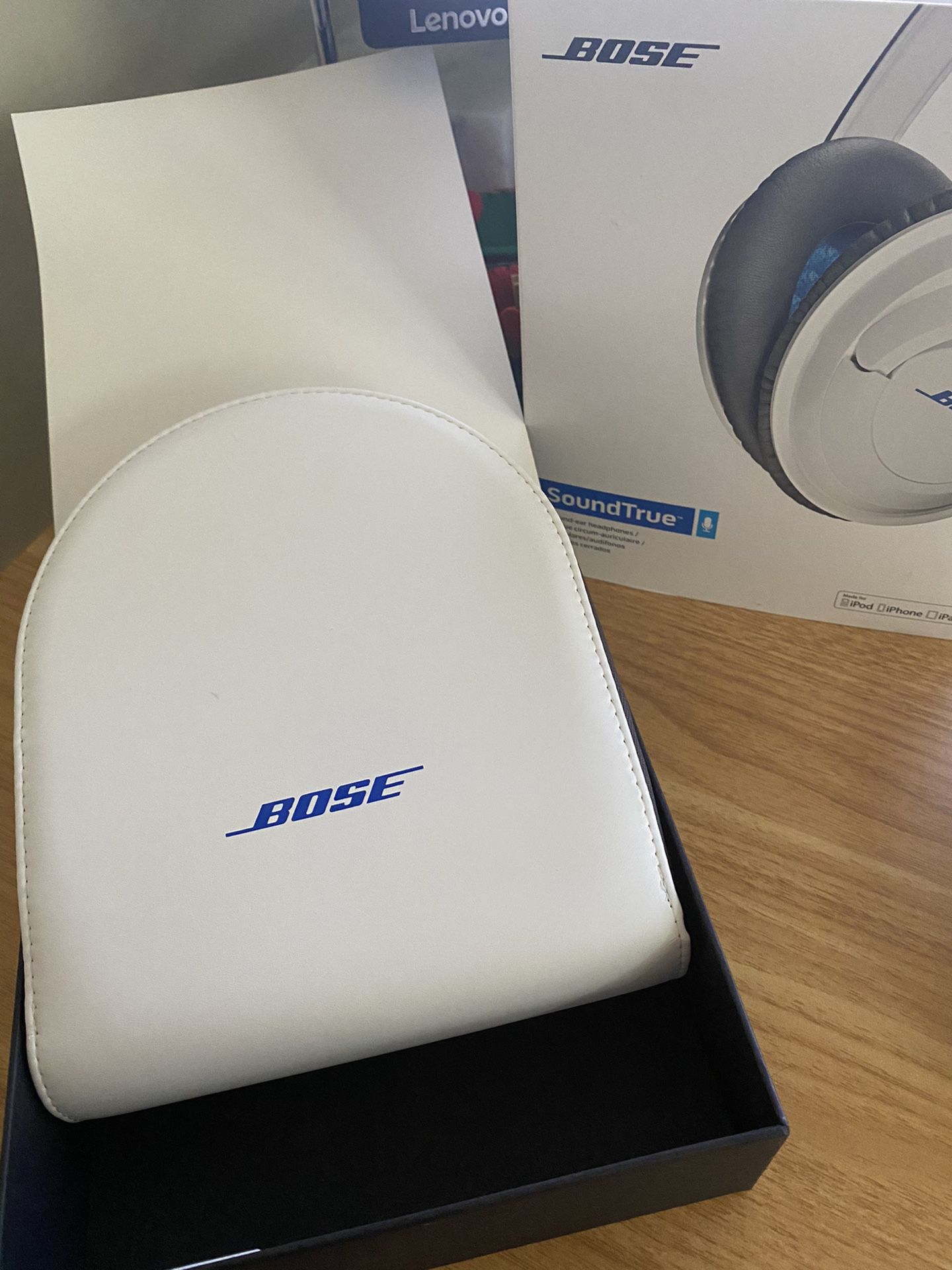 Bose Soundtrue Headphone White
