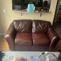 FREE LEATHER COUCH