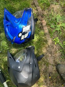 Icon variant and dual sport helmet