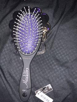 Aladdin Hair Brush Jasmine
