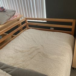 Twin Bed Frame/Daybed
