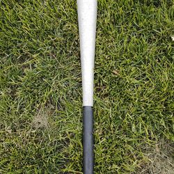 Easton Edge 34", 32oz Softball Bat 