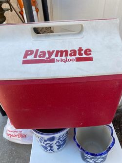 Igloo playmate cooler