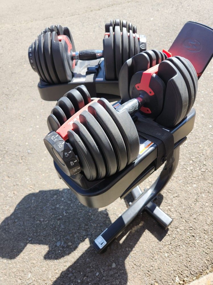 Bowflex Dumbells w/stand 52.5lbs. Like New
