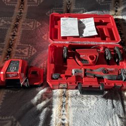 Milwaukee M12 Pro Press / Milwaukee Super Charger