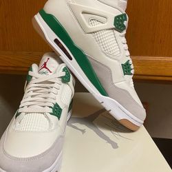 Jordan 4 SB Pine Green