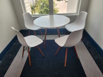 Dining table set