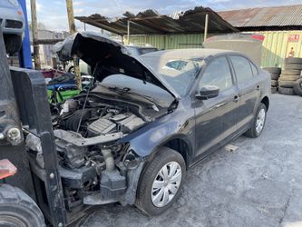 2012 VW Jetta for parts