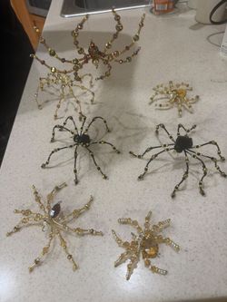 Arañas hechas en cristales