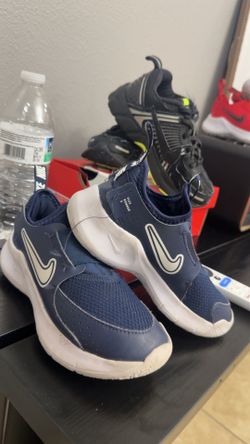 NIKE