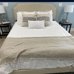 Queen Beds Full Frame Set Up