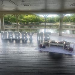 Large MARRY ME sign 