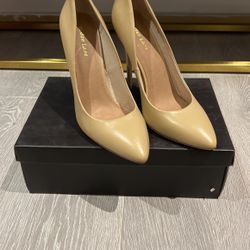 Maiden Lane Elena Pointed toe Pumps
