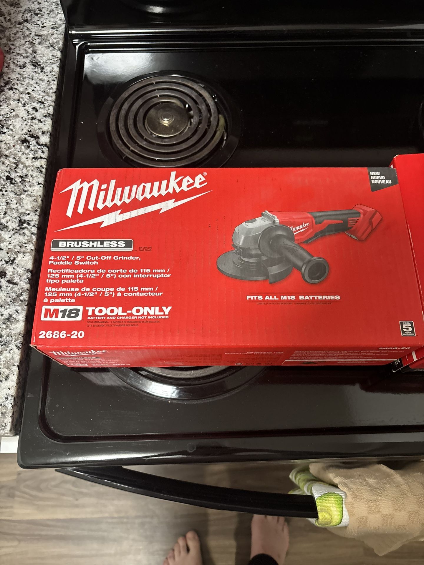 Milwaukee M 18 Cut Off Grinder (PADDLE SWITCH)
