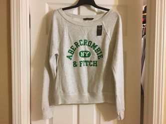 NWT Abercrombie & Fitch women fleece sweatshirt size S