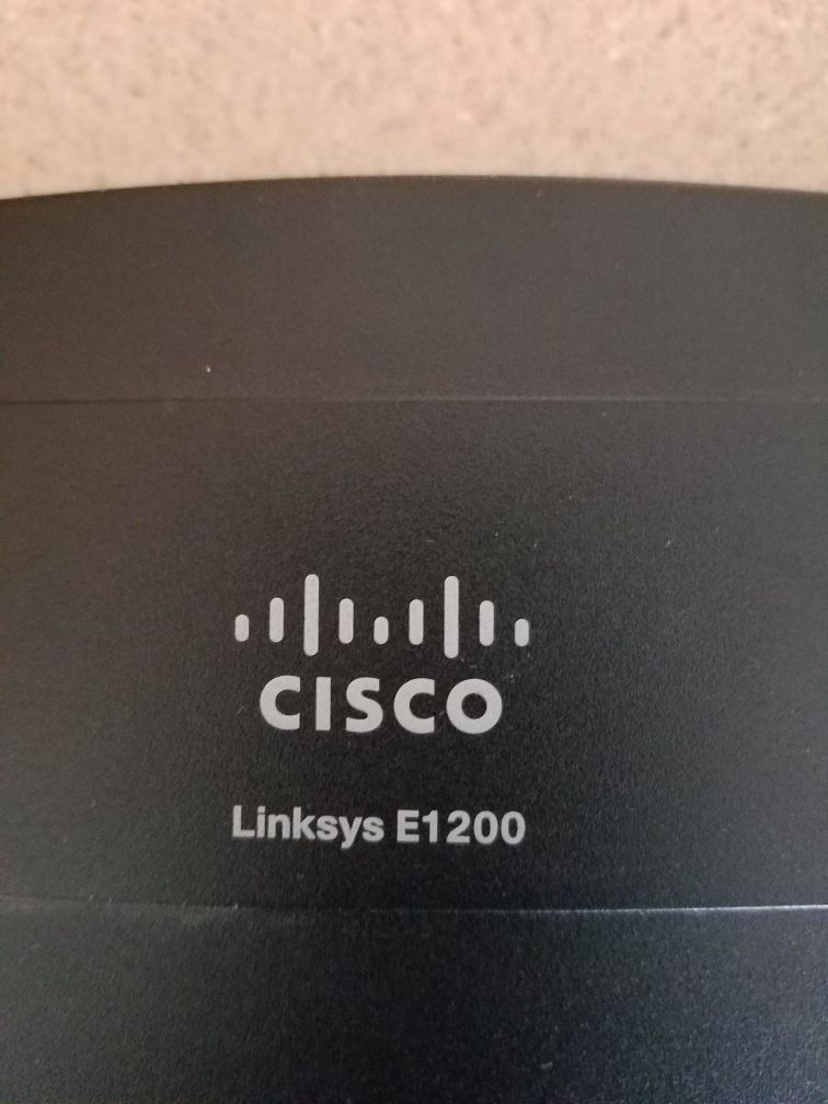 Cisco Linksys E1200 Wireless Router
