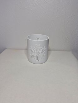 Crate & Barrel Flurry White Ceramic Snowflake Hurricane Candle Holder