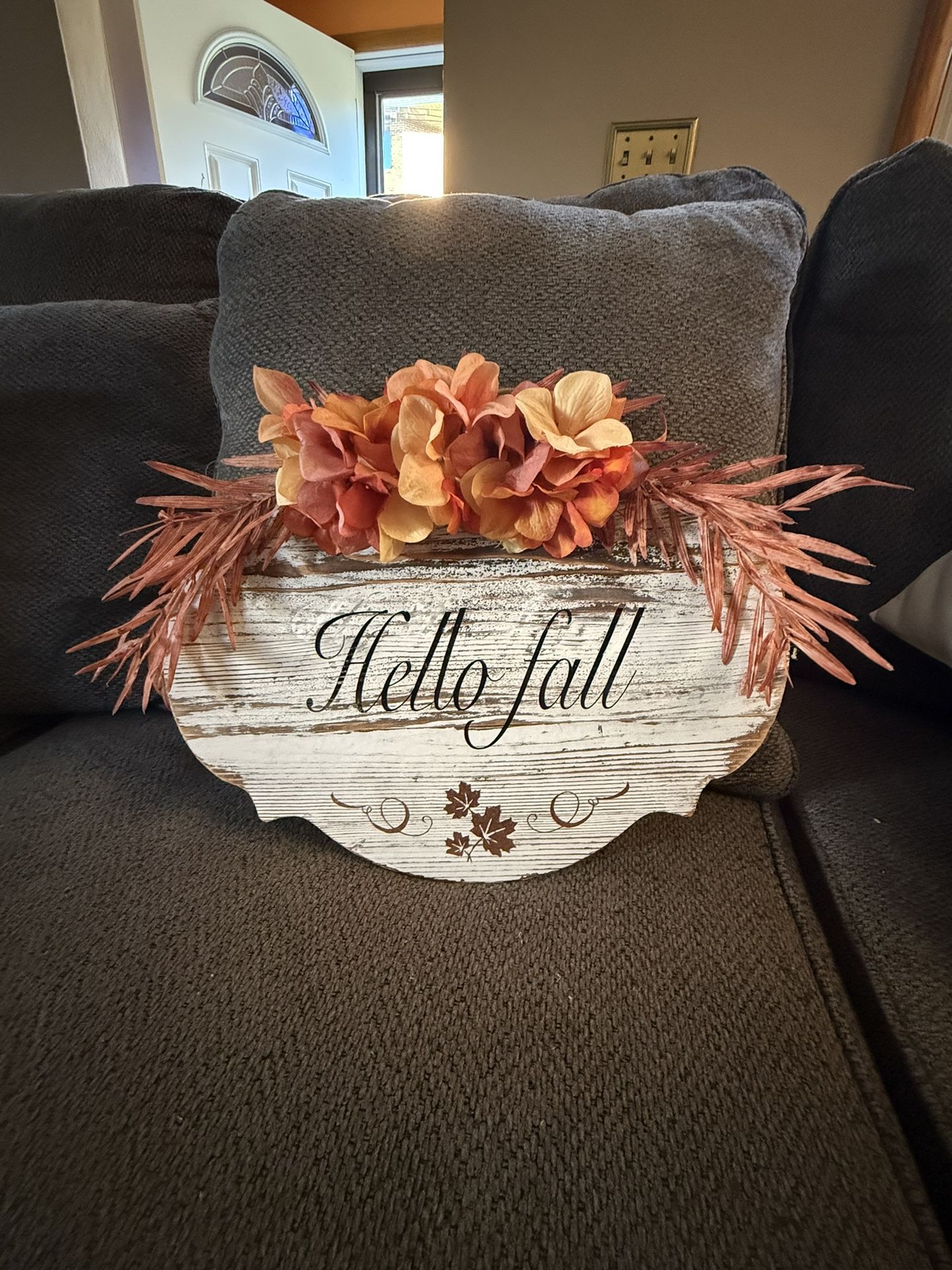 Hello Fall Sign