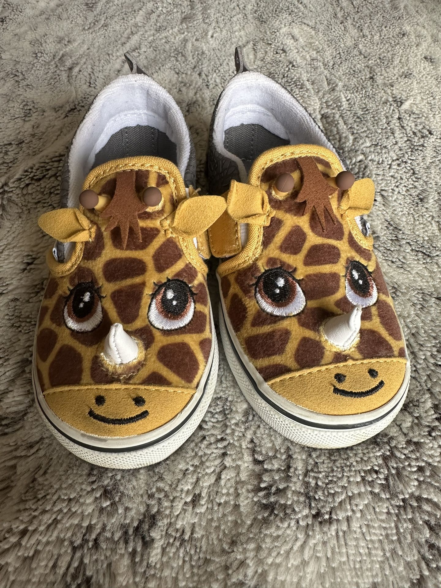 Giraffe Vans size 8c
