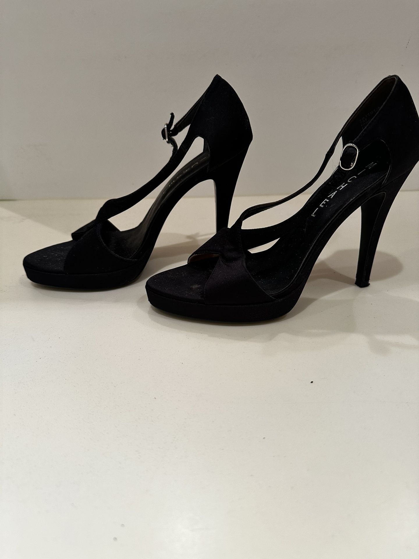Black High Heeled Satin Shoes, Size 7 1/2