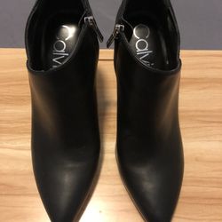 Calvin Klein Booties Size 9