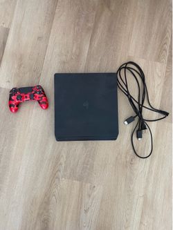 Ps4 with cords and Controller