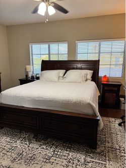 Solid Wood King Bedroom Set with Storage Bed, Dresser & Nightstands
