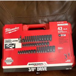 Milwaukee 3/8 Impact Socket Set 43pc