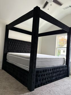 BRAND NEW BLACK CANOPY BED ! KING $895! QUEEN $845!