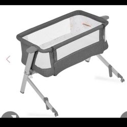 Dream On Me Skylar Bassinet And Bedside Sleeper In Grey, Lightweight And Portable Baby Bassinet, Five Position Adjustable Height, Easy To Fold And Car