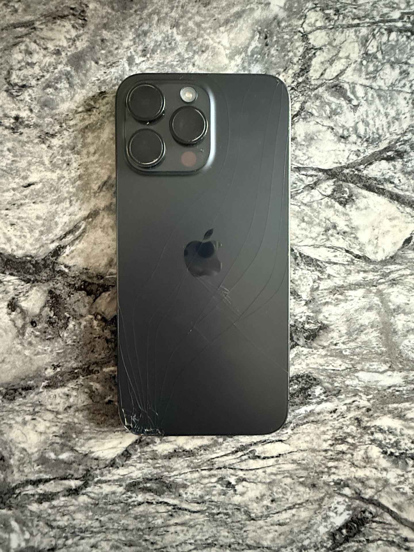 iPhone 15 Pro Max – Unlocked – 256GB – Cracked Front & Back – Fully Functional