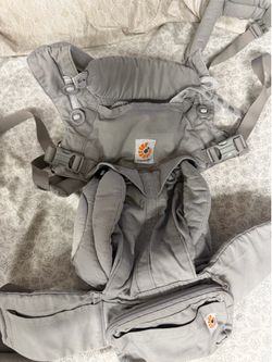 Ergobaby baby carrier